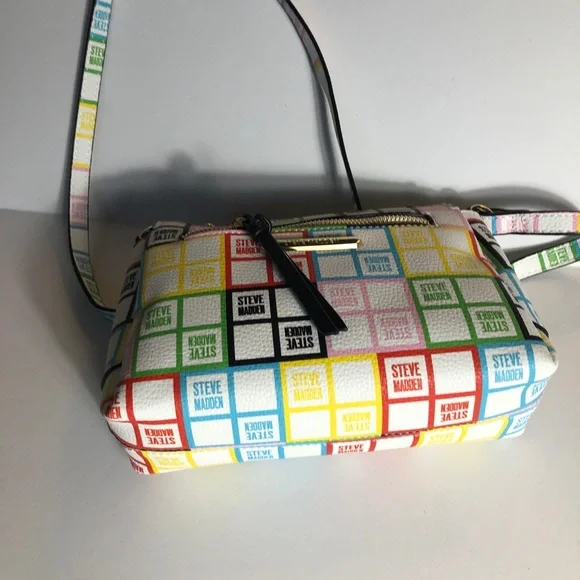 STEVE MADDEN NWT Shoulder bag 20” width 6” height 4” Depth. - Picture 5 of 7